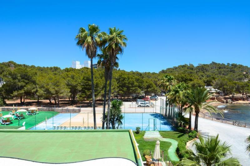 Hotel Catalonia Ses Estaques - Adults Only Santa Eularia des Riu Zewnętrze zdjęcie